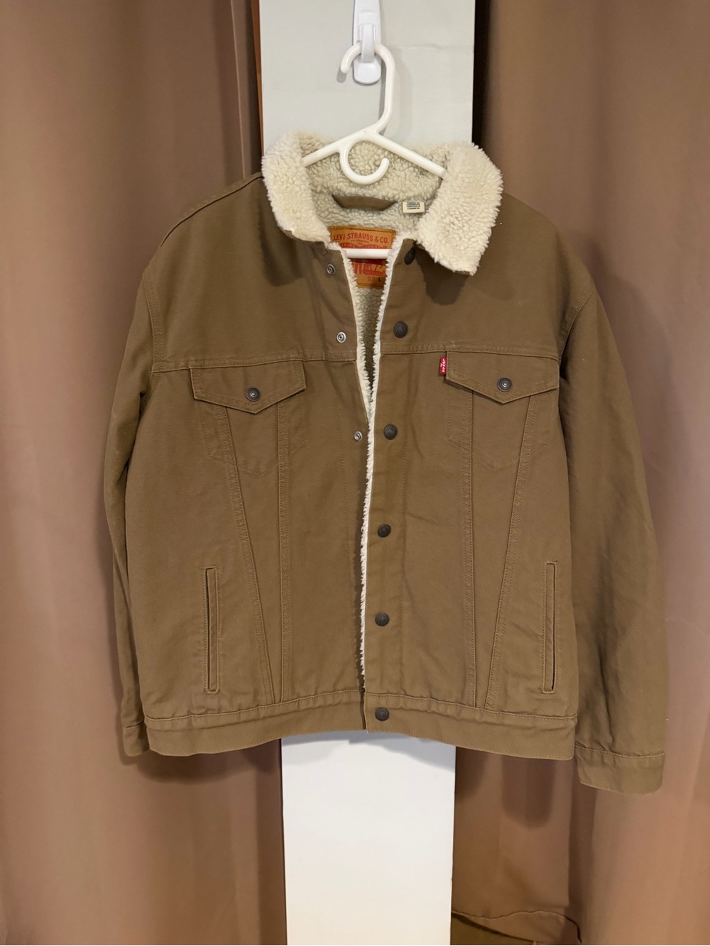 Levi's Brown Sherpa-Lined Trucker Jacket with Cream Lining